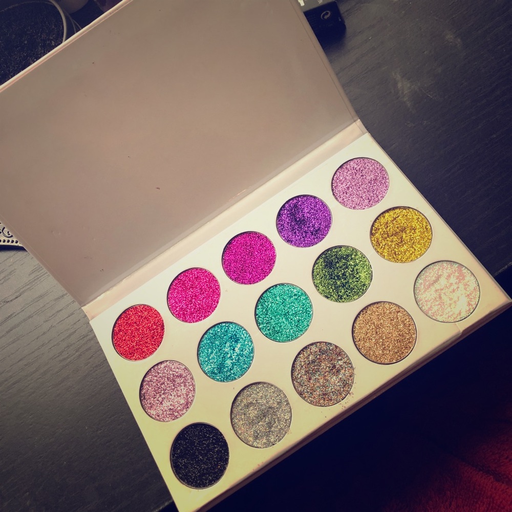 Glitter palette